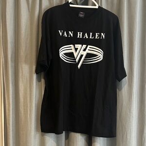 Black Van Hale. Short sleeves T-Shirt